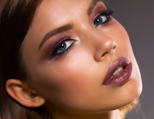 Makeup Removal Hacks That Can Surely Fasten The Process Makeup Removal Hacks That Can Surely Fasten The Process